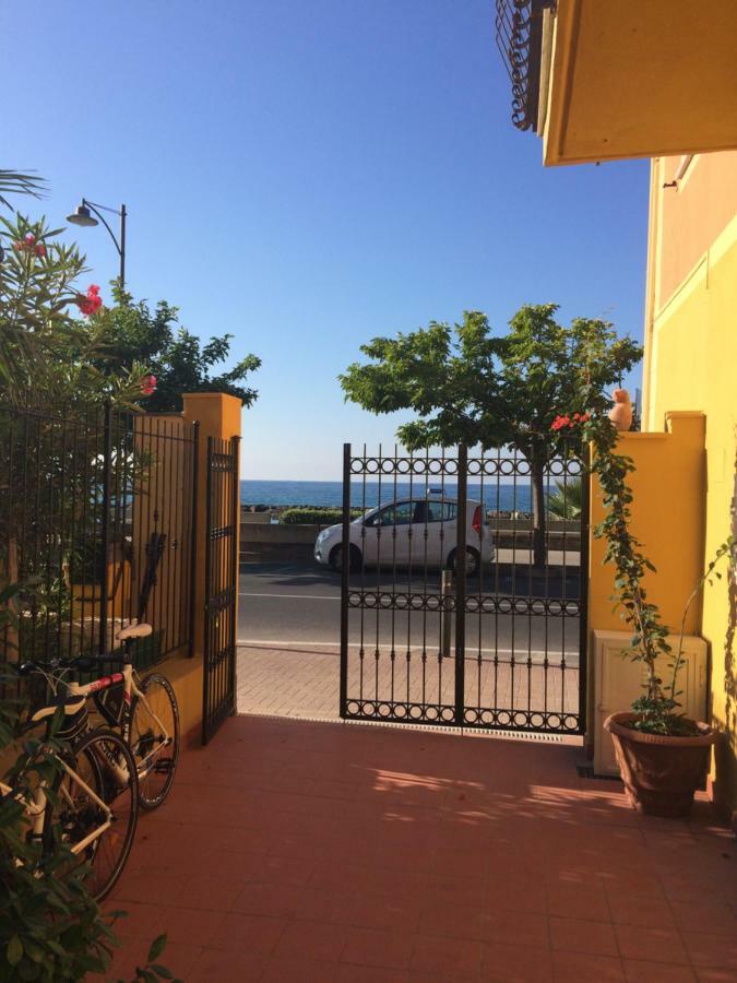 Bistrot del mare Santo Stefano al Mare Exterior foto